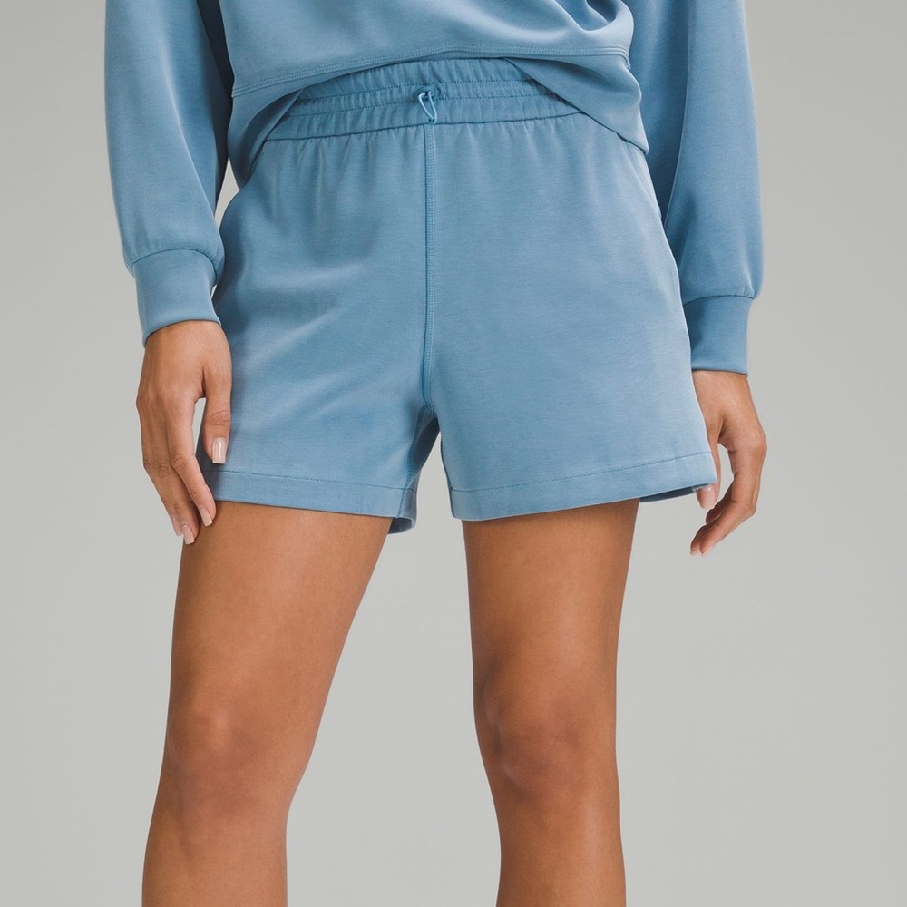 Lululemon Softstreme High-Rise Short 4"